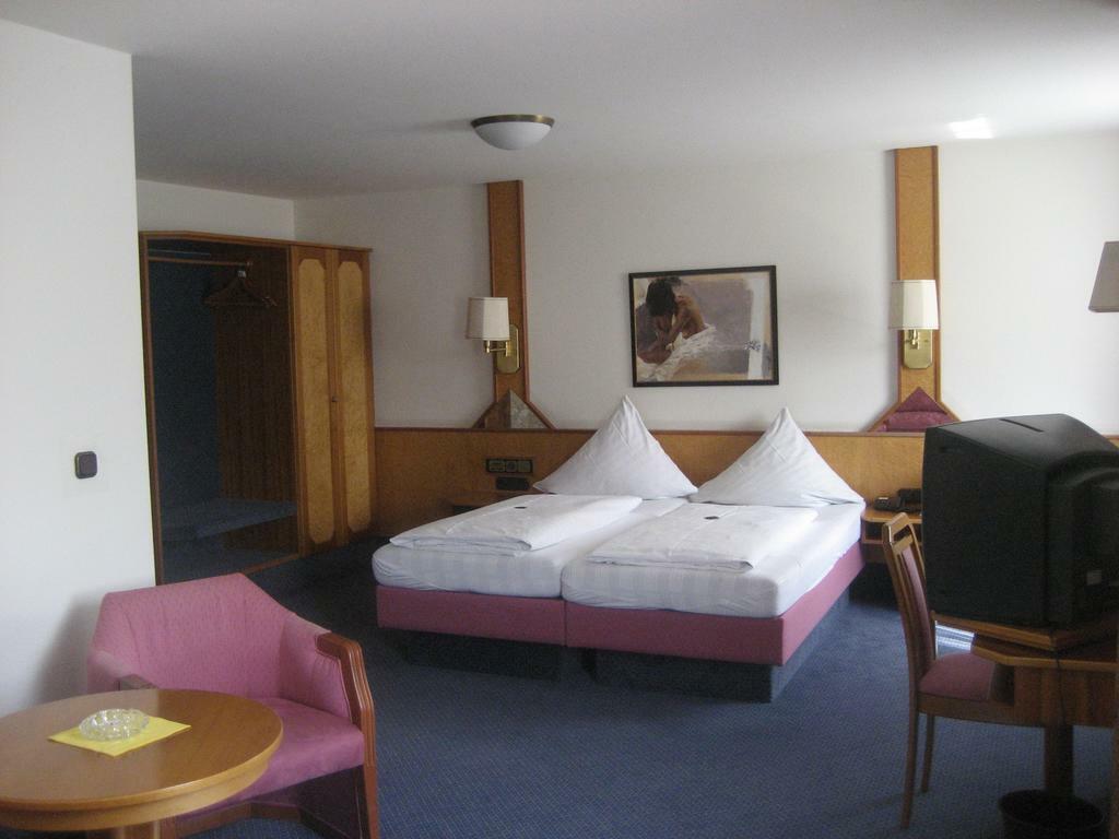 Hotel Landgasthof Hofmeier Hetzenhausen Экстерьер фото